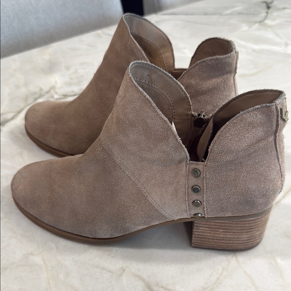 Women's Tan Suede Ankle Boots